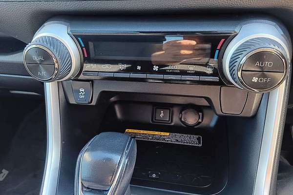 2020 Toyota RAV4 GXL AXAH54R