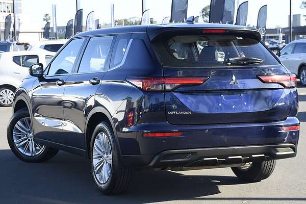 2023 Mitsubishi Outlander ES ZM