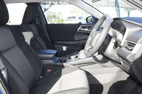 2023 Mitsubishi Outlander ES ZM