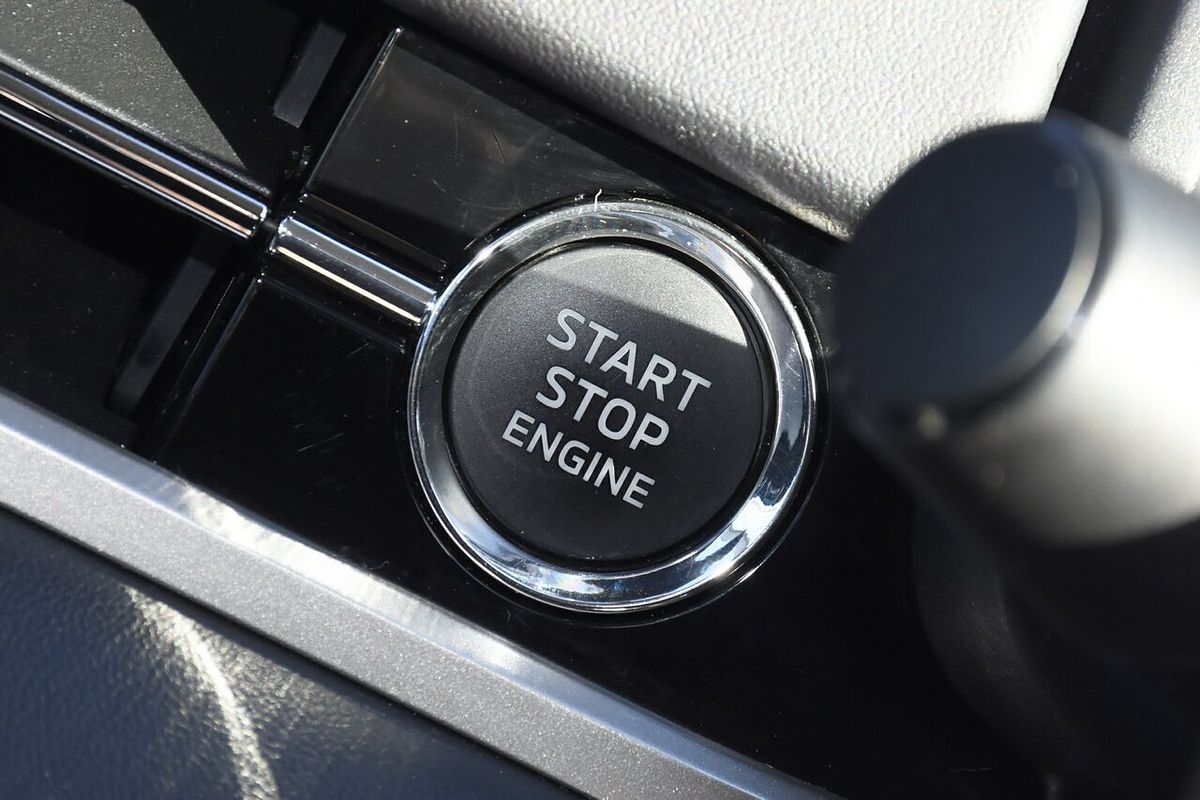 2023 Mitsubishi Outlander ES ZM