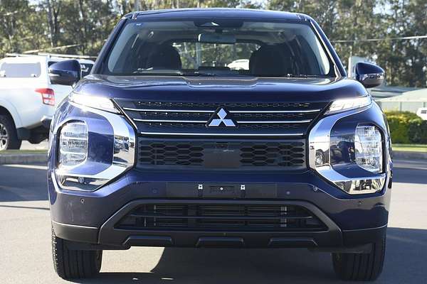 2023 Mitsubishi Outlander ES ZM