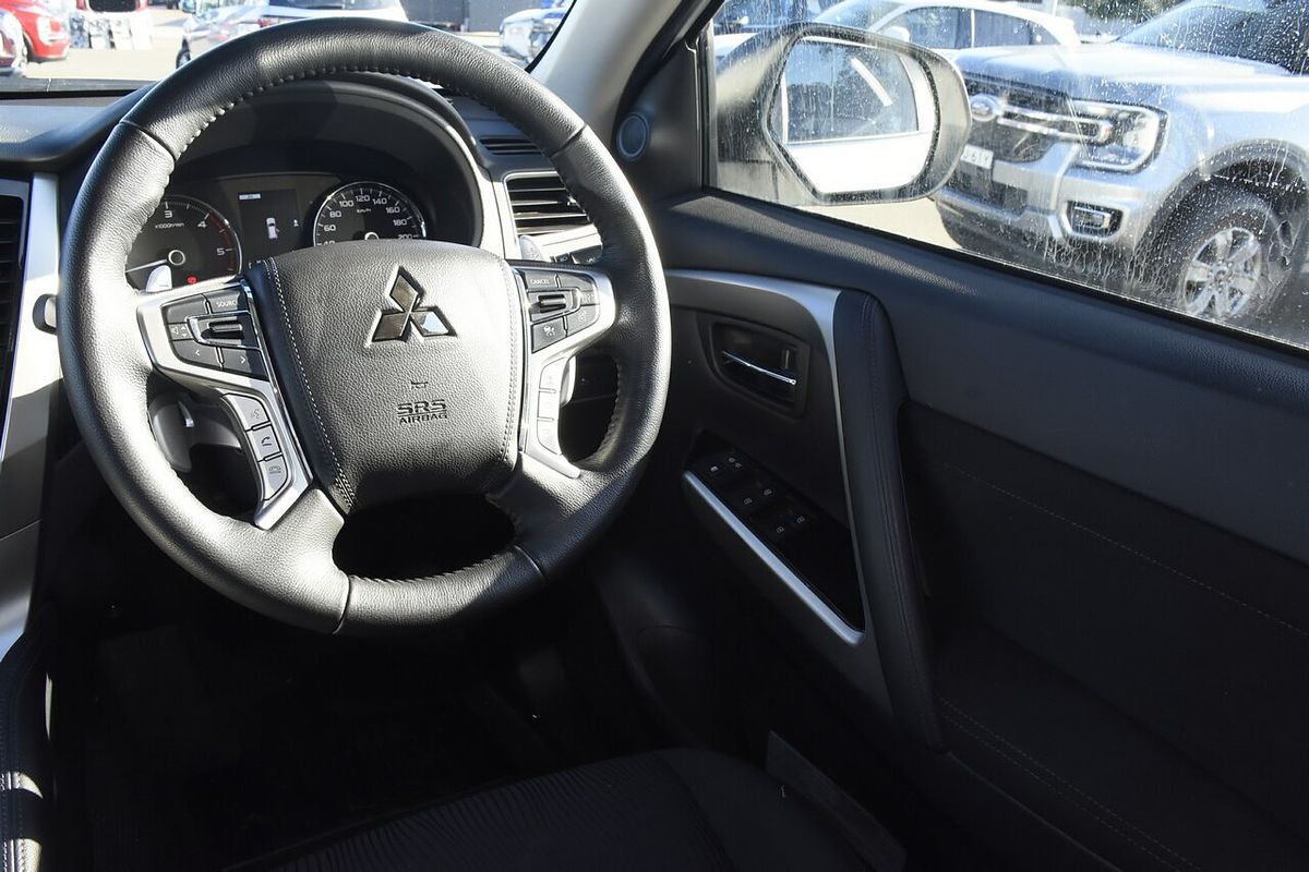 2023 Mitsubishi Pajero Sport GLS QF