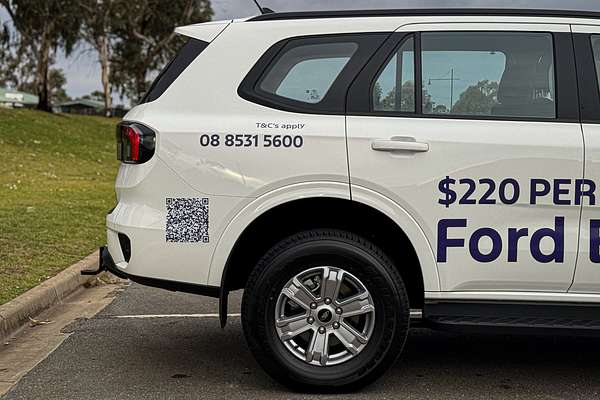 2025 Ford Everest Ambiente 2.0L