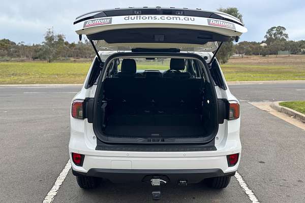 2025 Ford Everest Ambiente 2.0L