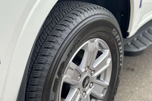 2025 Ford Everest Ambiente 2.0L