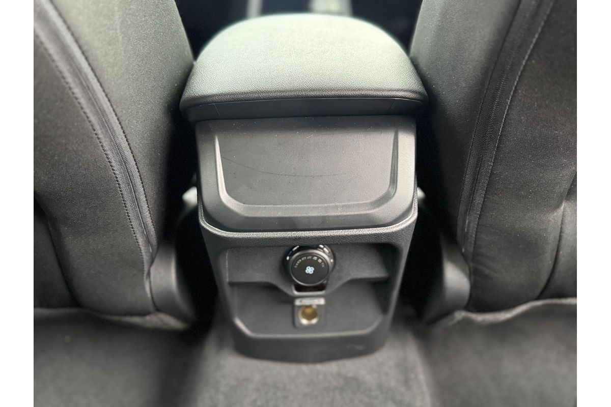 2025 Ford Everest Ambiente 2.0L
