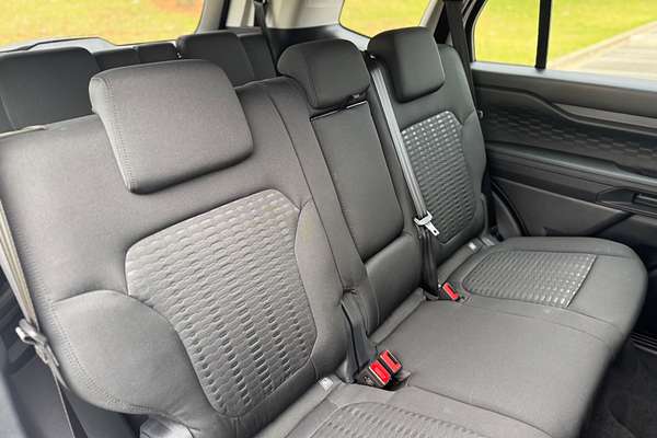 2025 Ford Everest Ambiente 2.0L