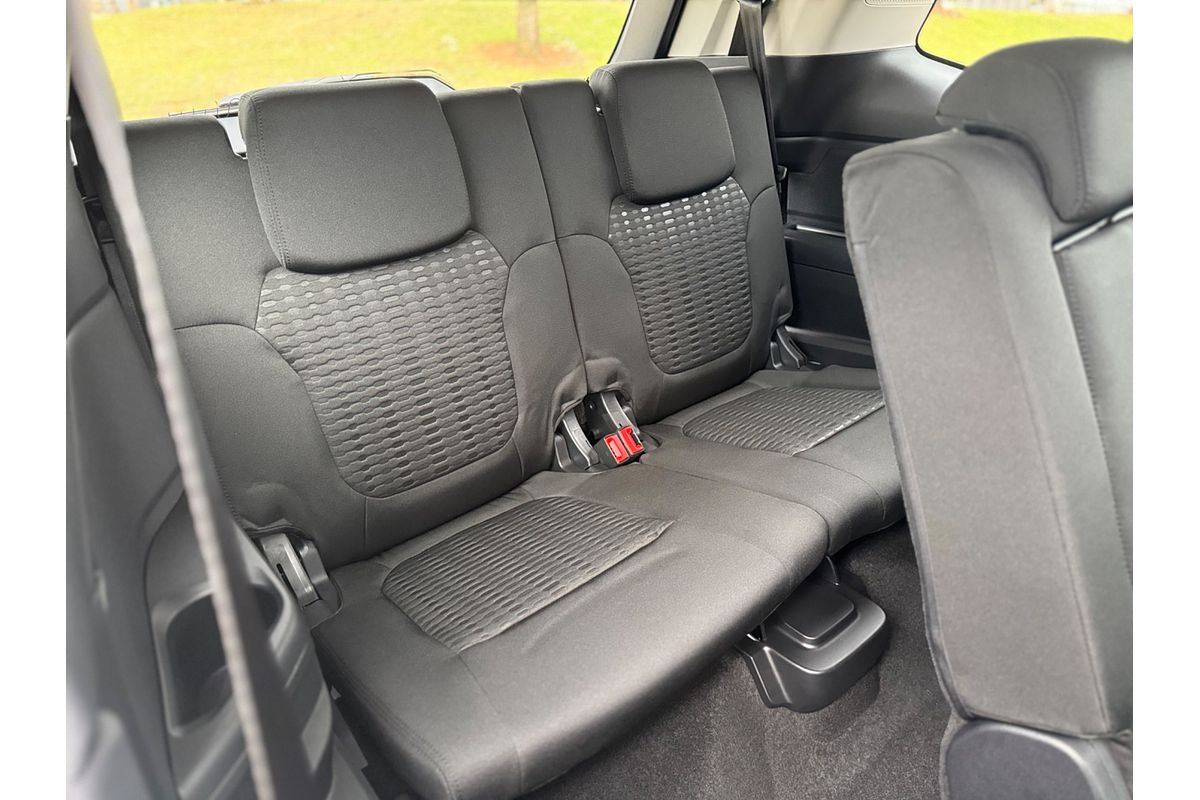 2025 Ford Everest Ambiente 2.0L