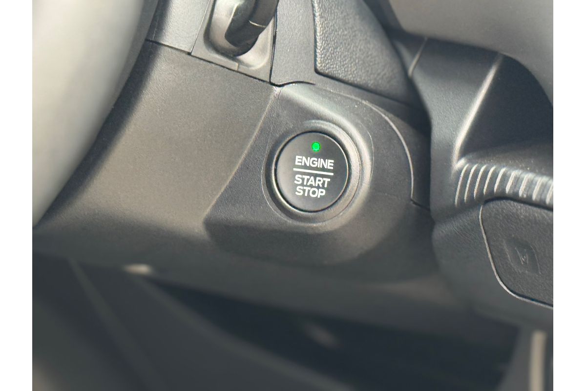 2025 Ford Everest Ambiente 2.0L