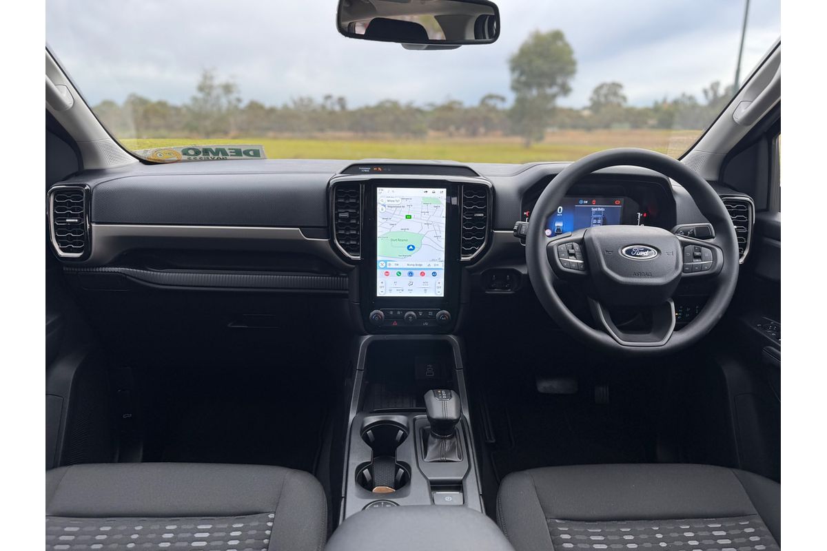2025 Ford Everest Ambiente 2.0L