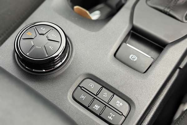 2025 Ford Everest Ambiente 2.0L