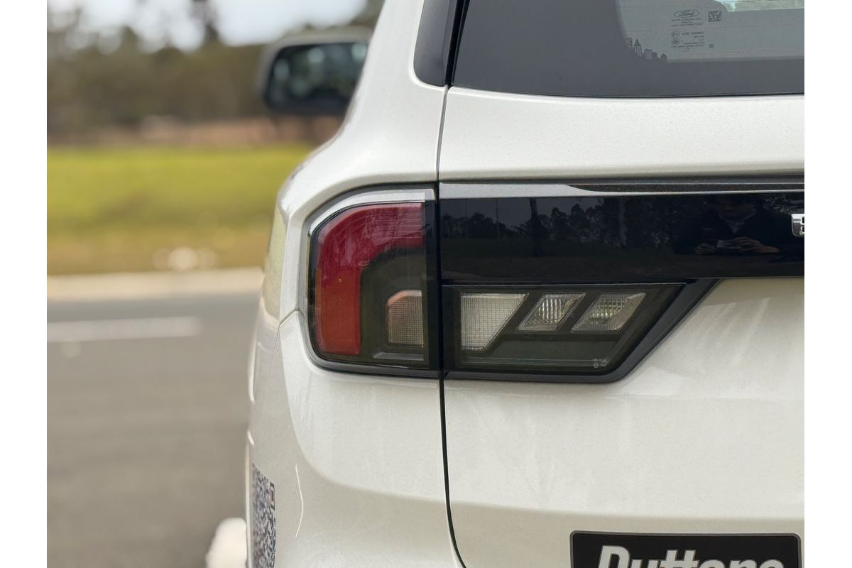 2025 Ford Everest Ambiente 2.0L