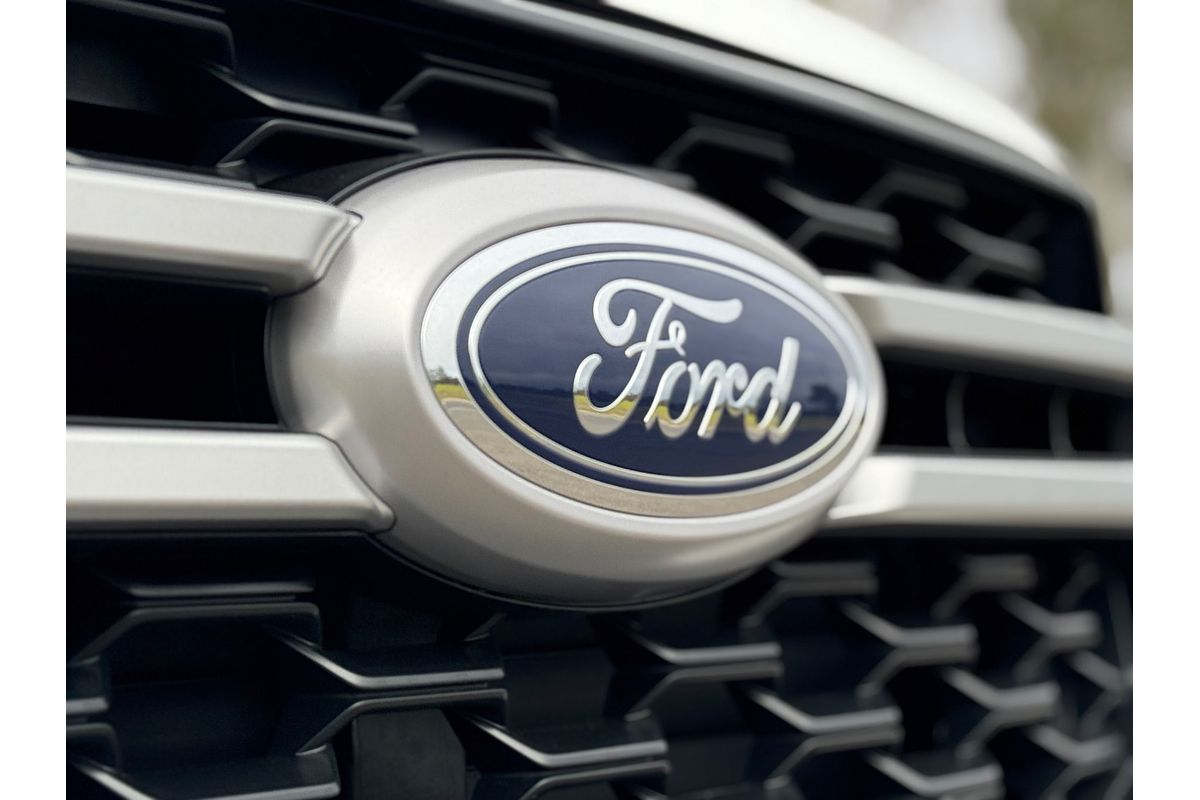 2025 Ford Everest Ambiente 2.0L