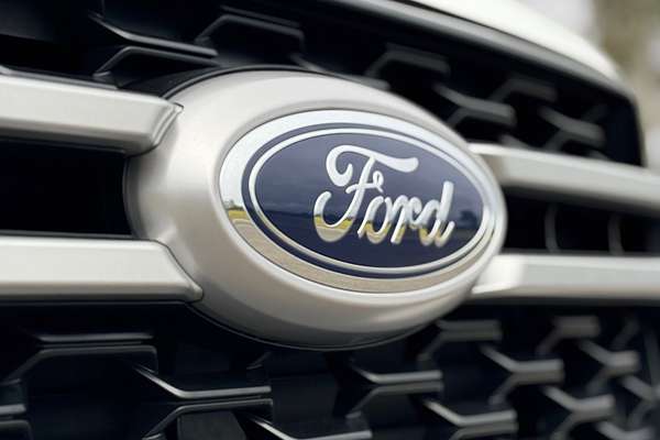 2025 Ford Everest Ambiente 2.0L
