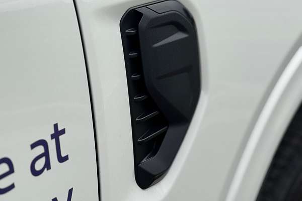 2025 Ford Everest Ambiente 2.0L