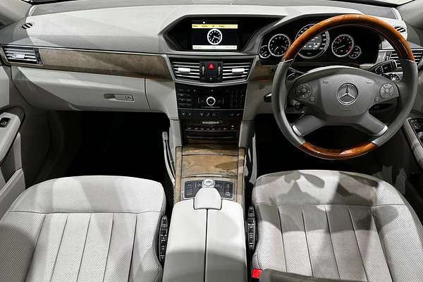 2009 Mercedes-Benz E-Class E500 Avantgarde W211