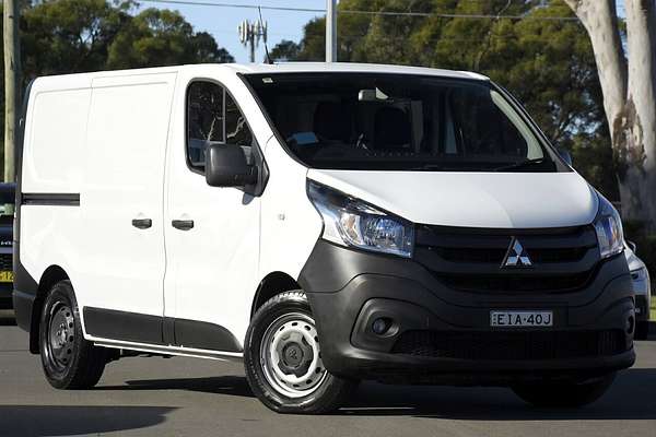 2020 Mitsubishi Express GLX SN SWB