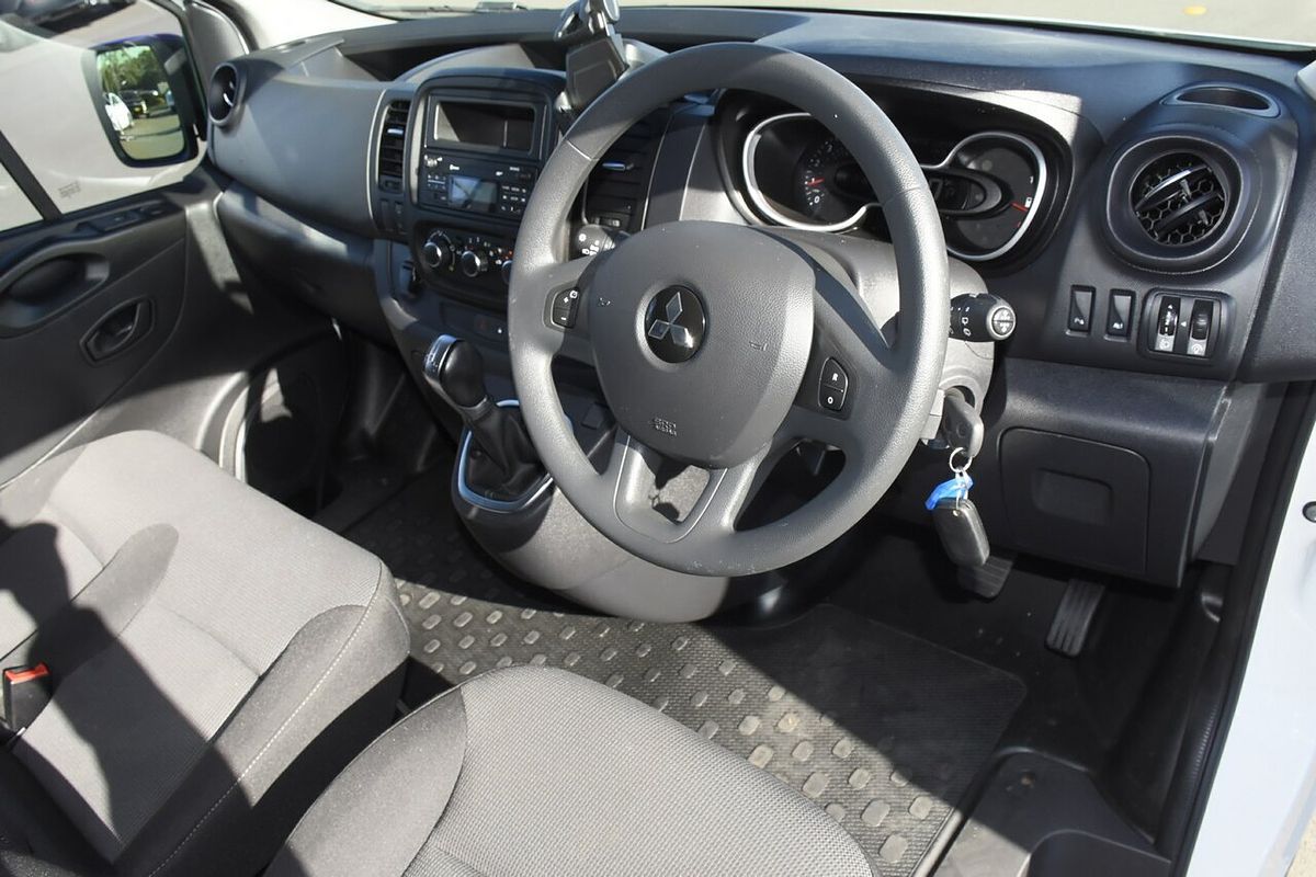 2020 Mitsubishi Express GLX SN SWB