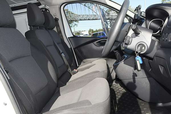 2020 Mitsubishi Express GLX SN SWB