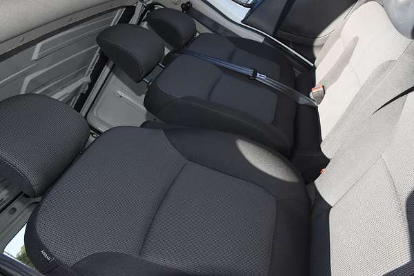 2020 Mitsubishi Express GLX SN SWB