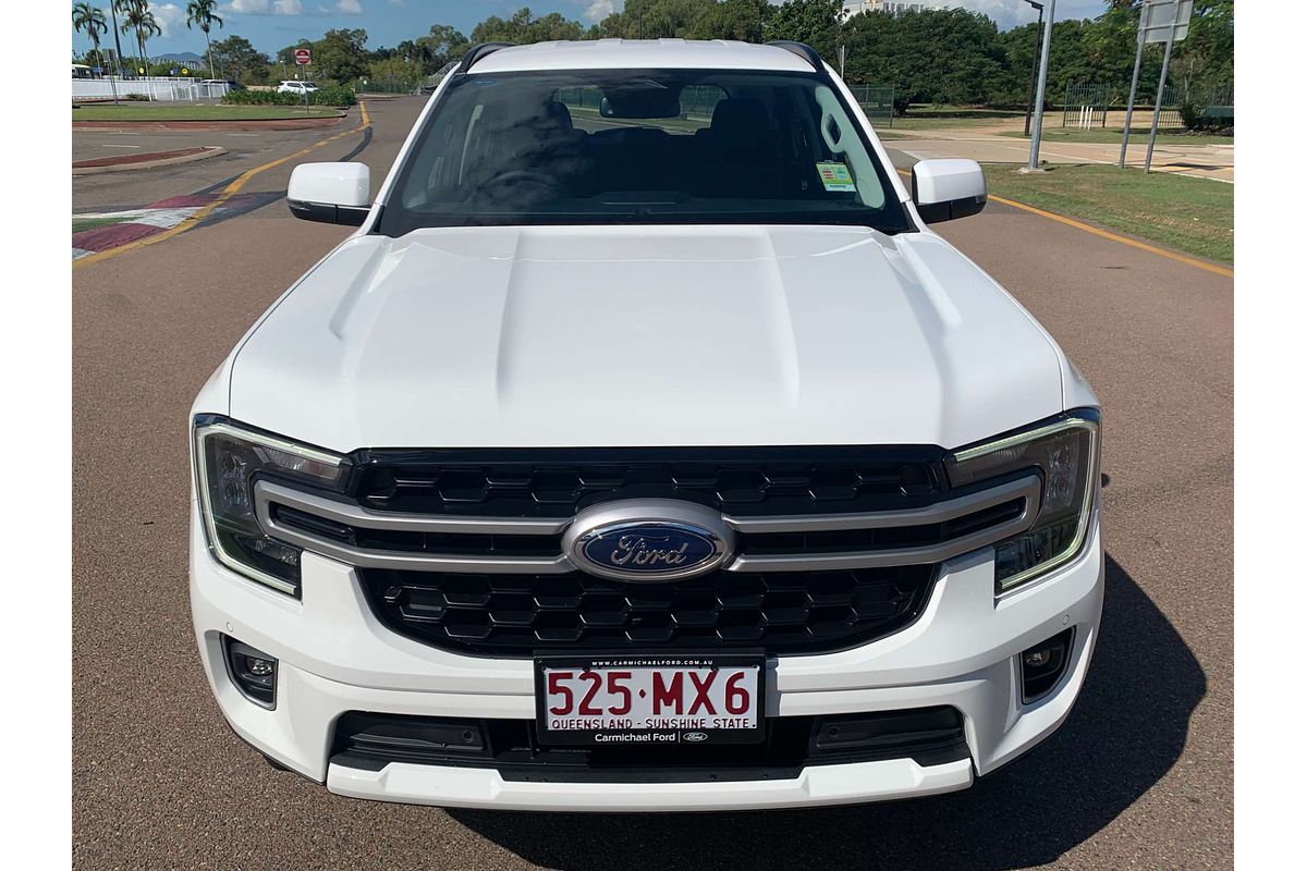 2025 Ford Everest Ambiente  2.0L