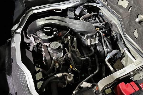 2019 Toyota Hiace TRH221K