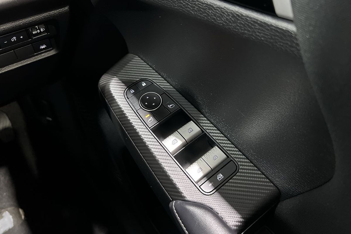 2023 Mitsubishi Outlander ES ZM