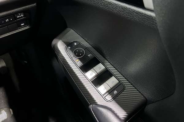 2023 Mitsubishi Outlander ES ZM