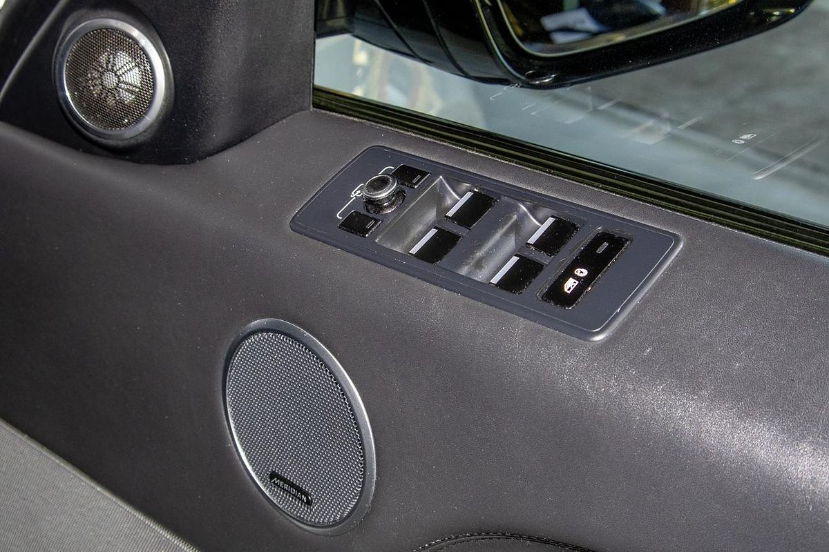 2015 Land Rover Range Rover Sport V8SC SVR L494