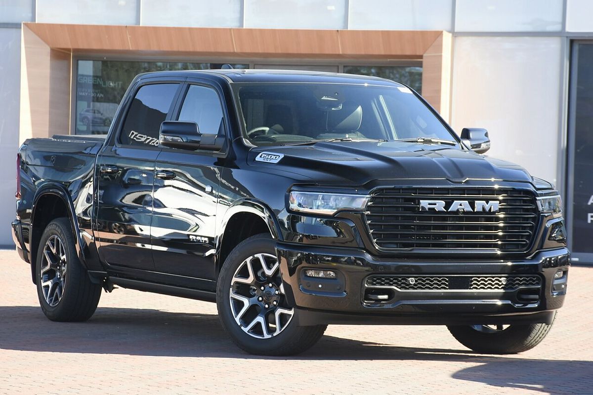 2025 RAM 1500 Laramie Sport Hurricane SO RamBox DT 4X4 SWB