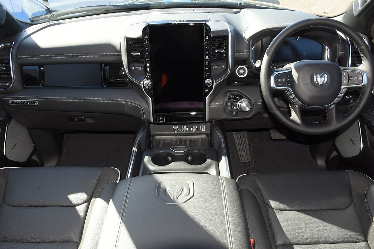 2025 RAM 1500 Laramie Sport Hurricane SO RamBox DT 4X4 SWB