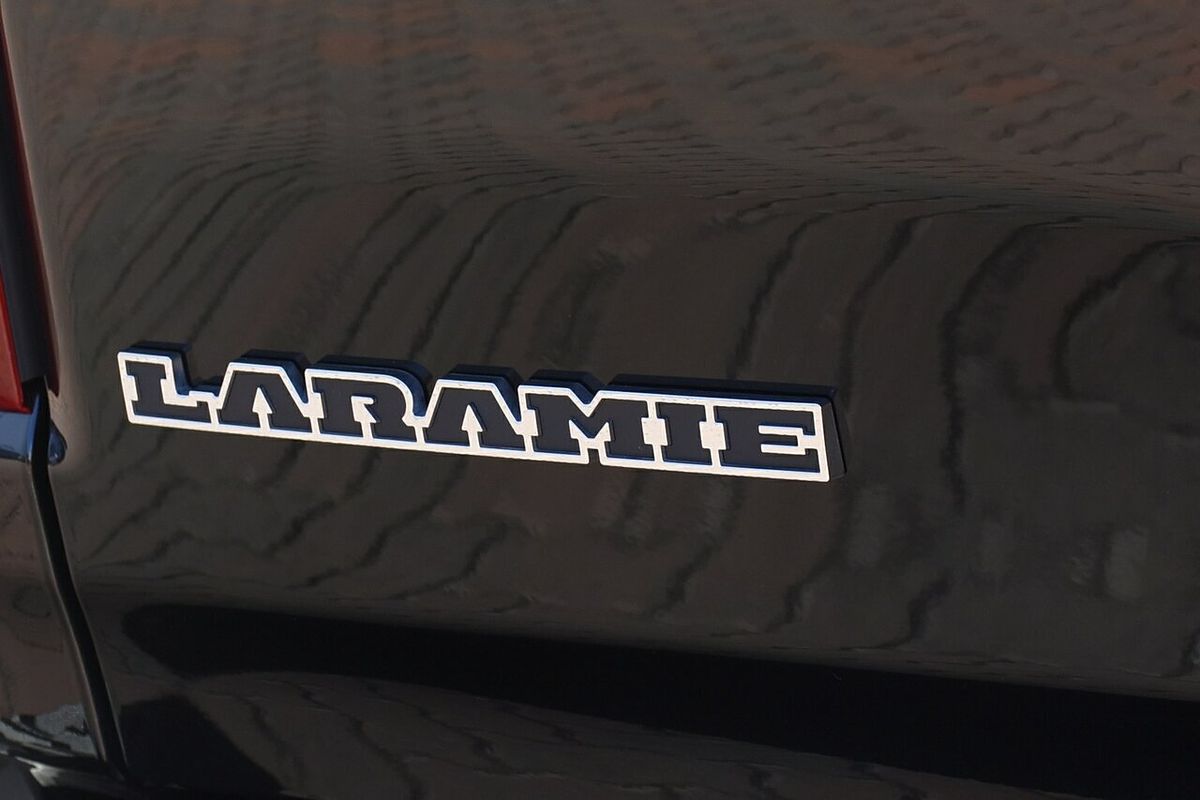 2025 RAM 1500 Laramie Sport Hurricane SO RamBox DT 4X4 SWB