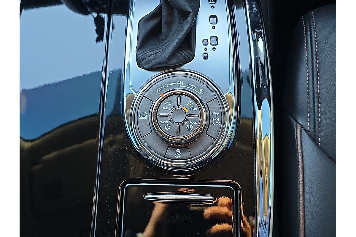 2022 Nissan Patrol Ti-L Y62
