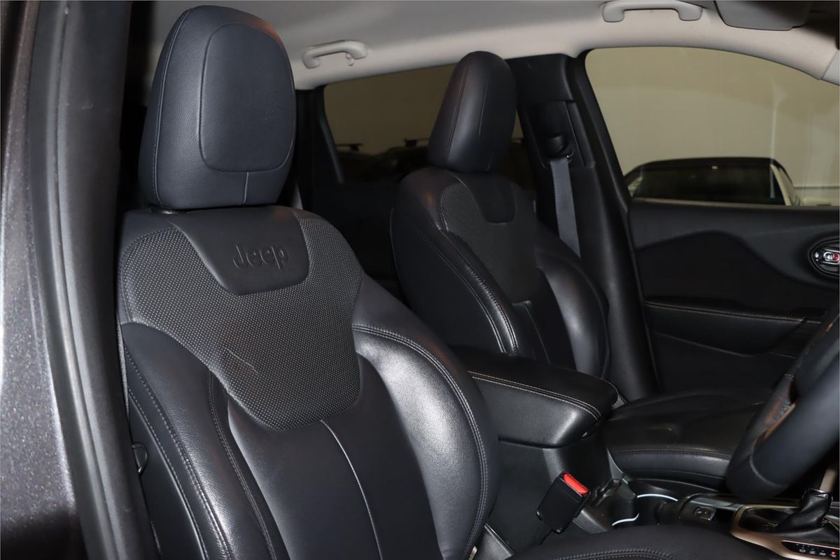 2016 Jeep Cherokee Longitude KL