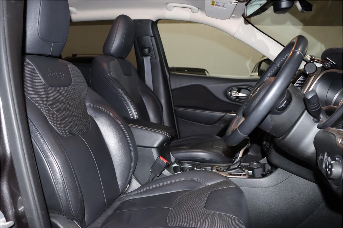 2016 Jeep Cherokee Longitude KL