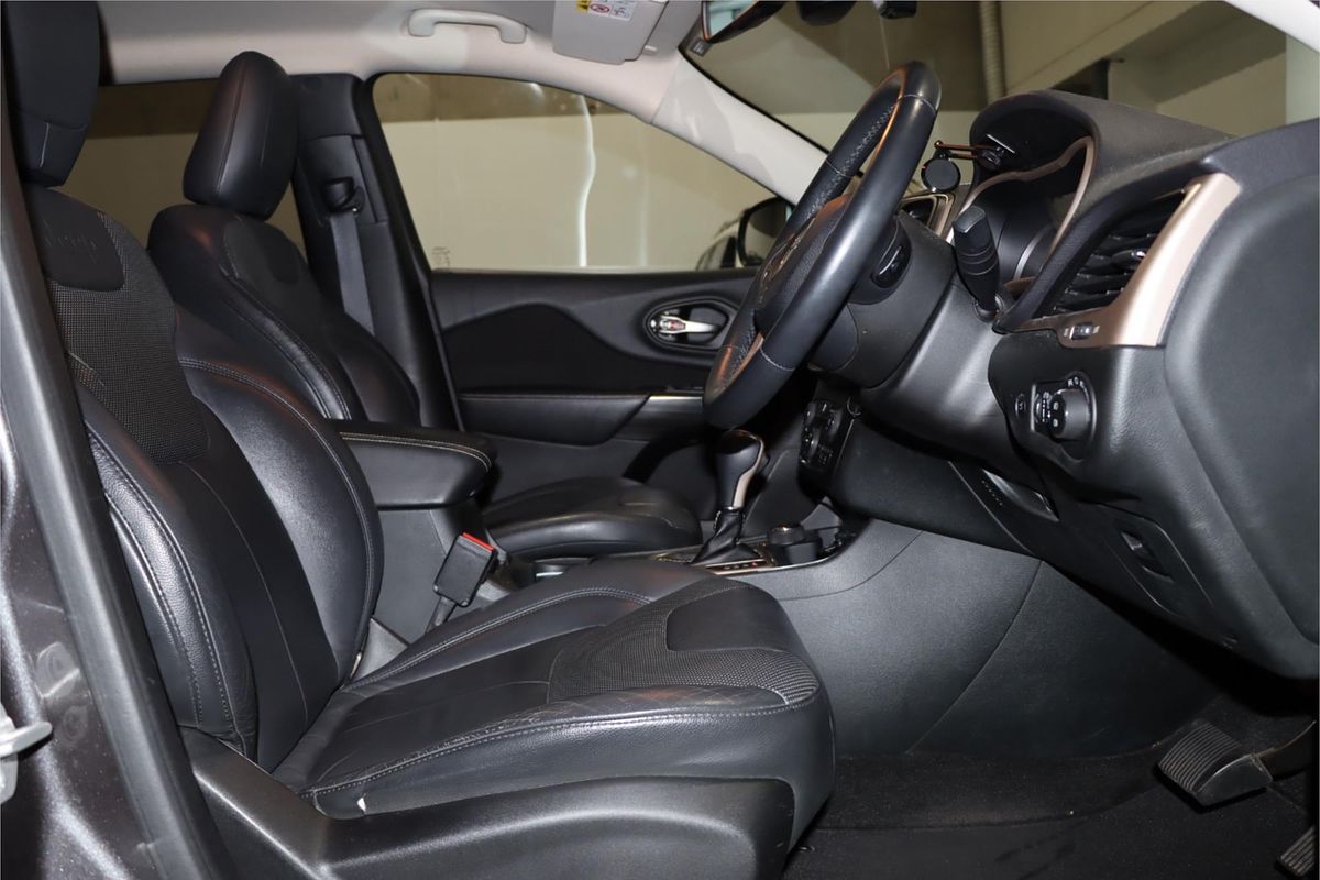2016 Jeep Cherokee Longitude KL