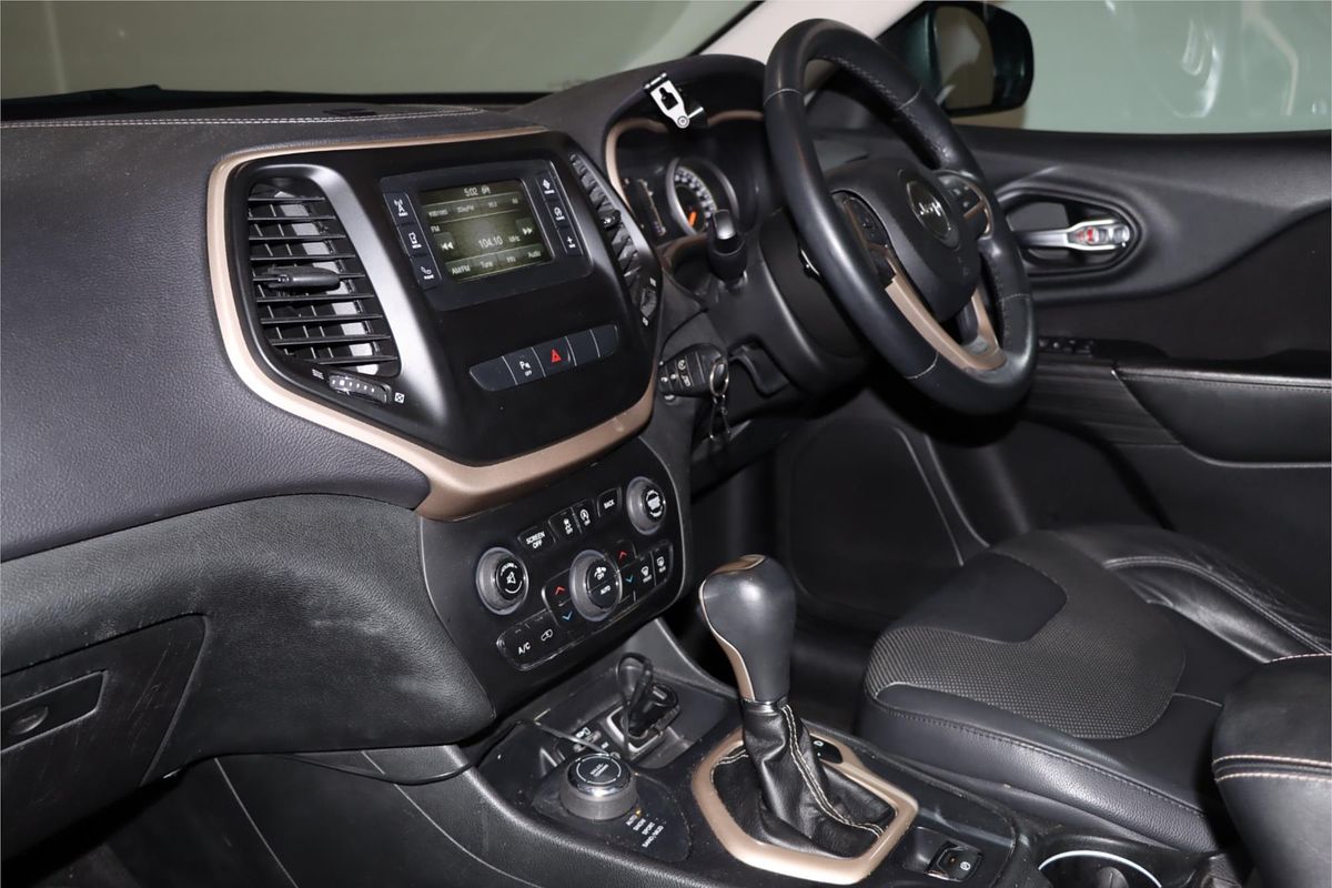 2016 Jeep Cherokee Longitude KL