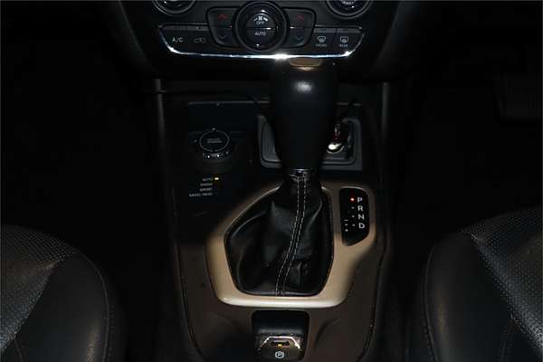 2016 Jeep Cherokee Longitude KL