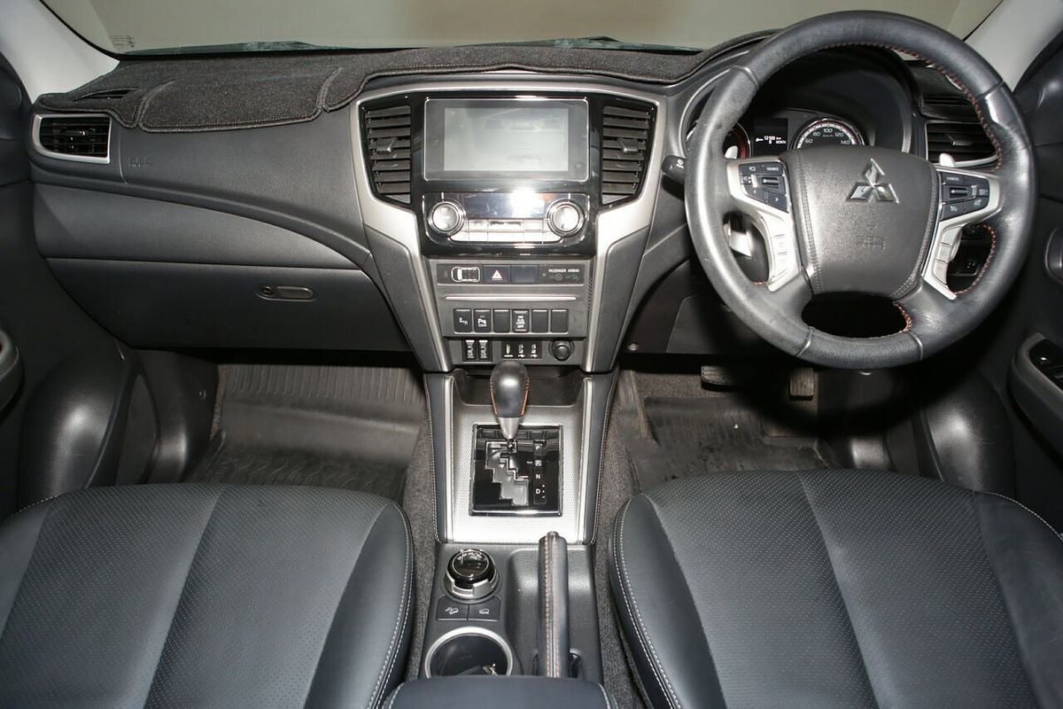 2020 Mitsubishi Triton GSR MR 4X4