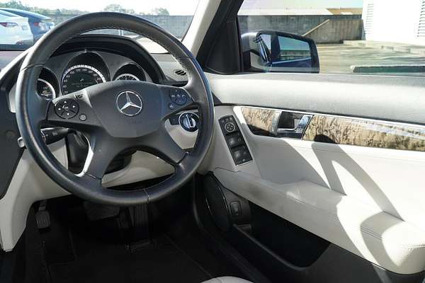 2011 Mercedes-Benz C-Class C250 BlueEFFICIENCY Avantgarde W204