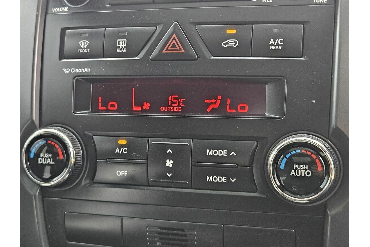 2010 Kia Sorento Platinum (4x4) XM