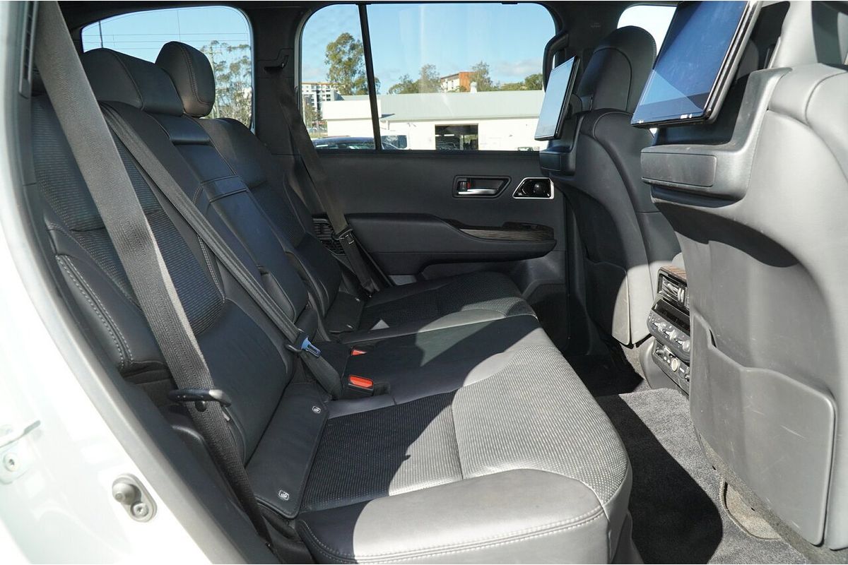 2022 Toyota Landcruiser Sahara FJA300R