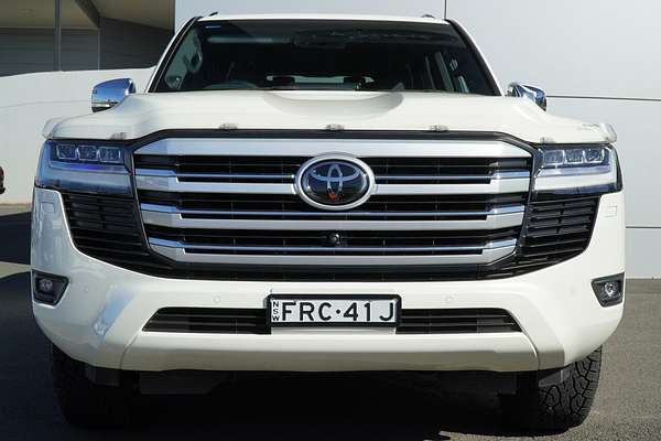 2022 Toyota Landcruiser Sahara FJA300R