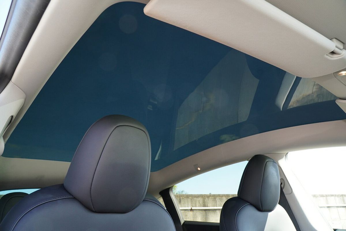 2024 Tesla Model Y Rear-Wheel Drive