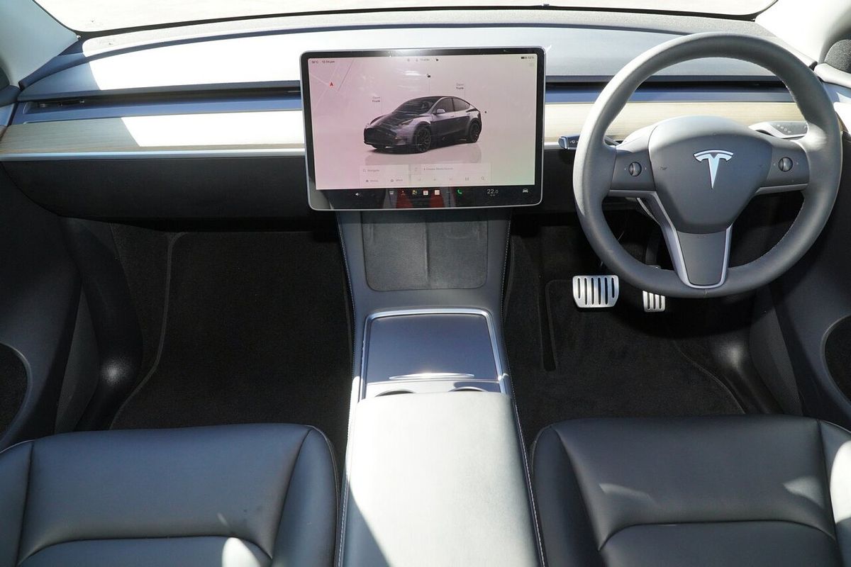 2023 Tesla Model Y Performance