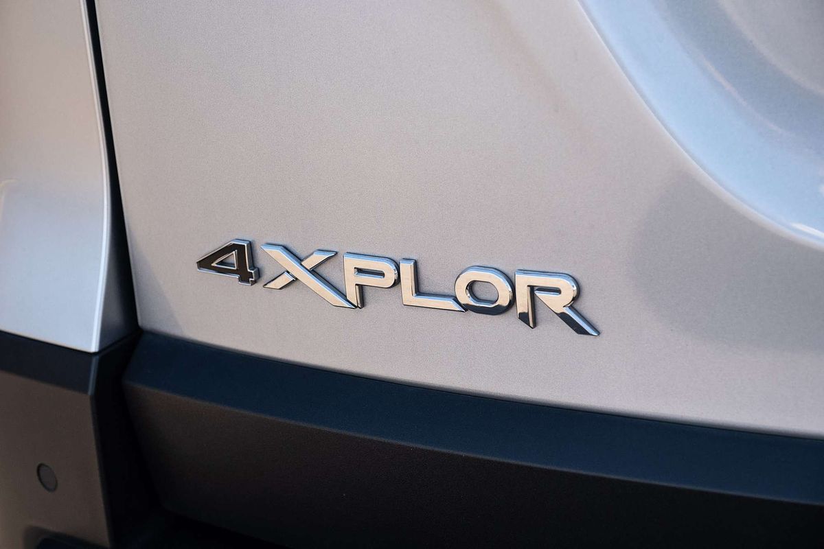 2023 Mahindra Scorpio Z8L