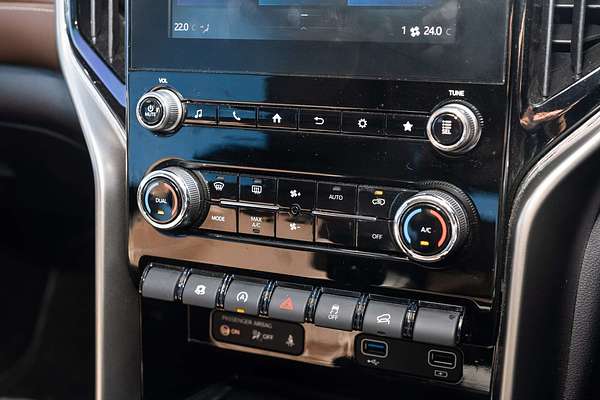 2023 Mahindra Scorpio Z8L