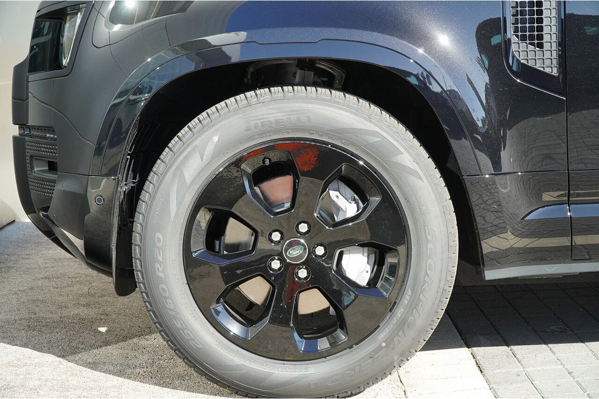 2025 Land Rover Defender 130 D350 X-Dynamic SE L663