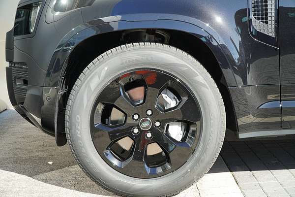 2025 Land Rover Defender 130 D350 X-Dynamic SE L663