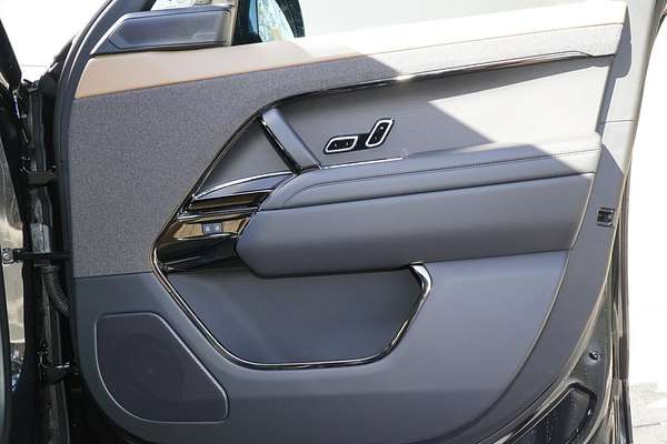 2025 Land Rover Range Rover Sport D250 Dynamic SE L461